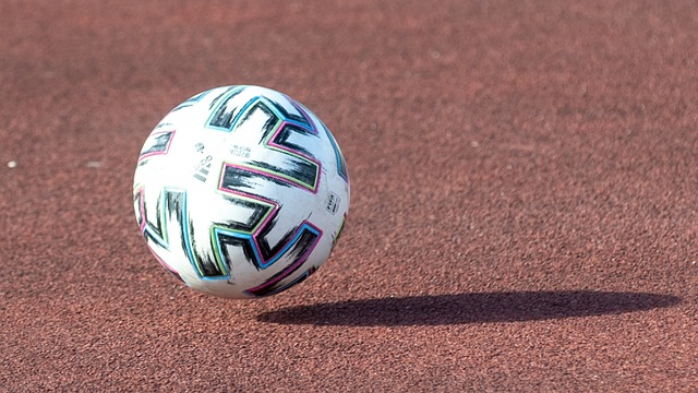 感更是令人 感更是令人