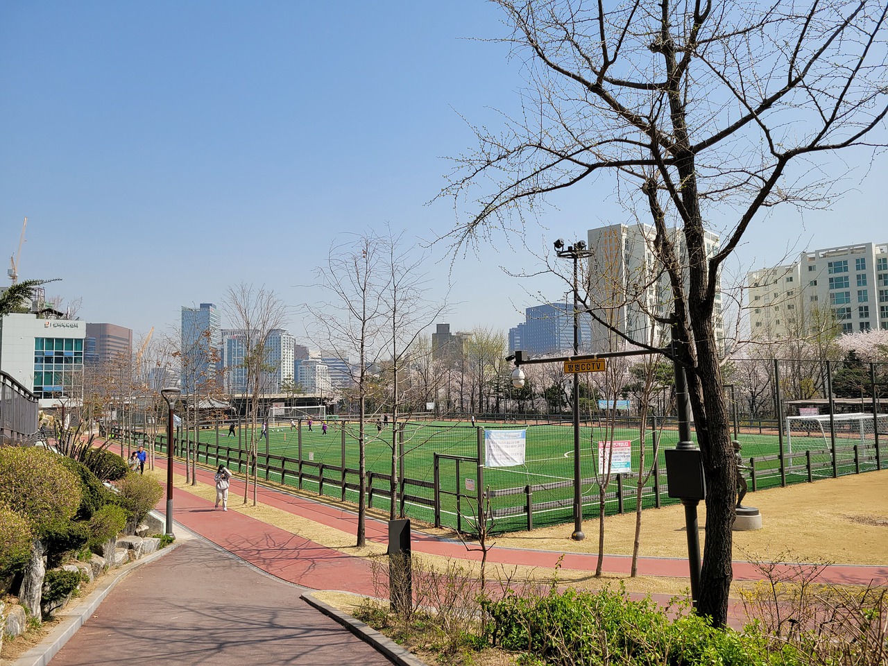 一次次威胁 一次次威胁